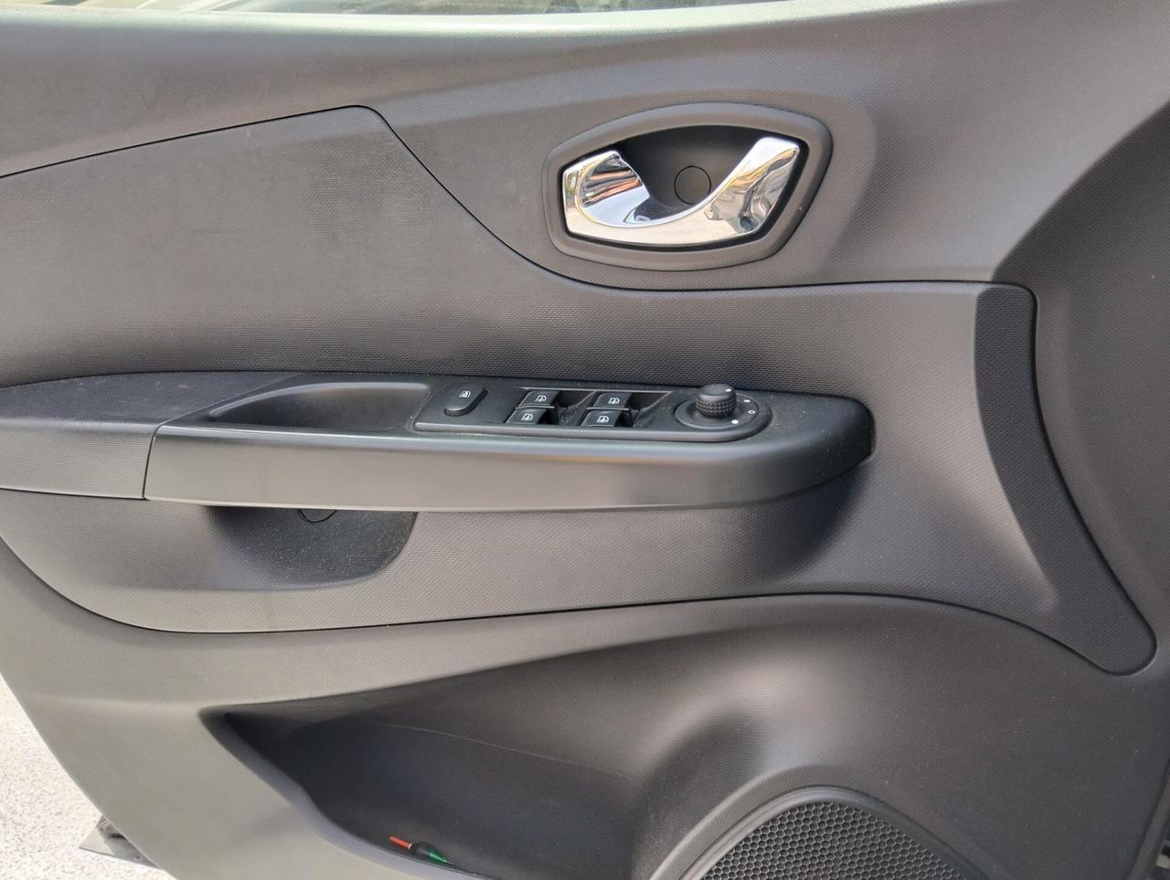 Renault Captur 1.5 dCi 90cv 2014 SINISTRATA