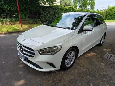 Mercedes-benz B 180 B 180 d Automatic Premium