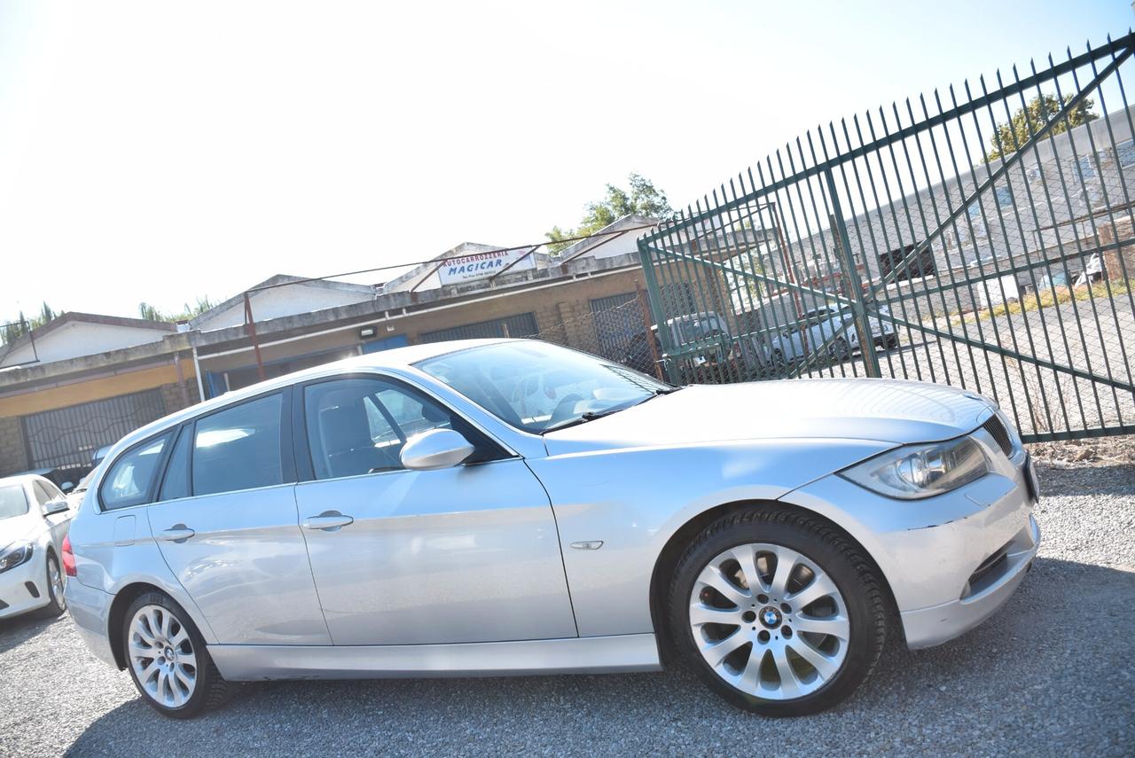 Bmw 330 330d Touring Futura navi pelle cruise sensori bt
