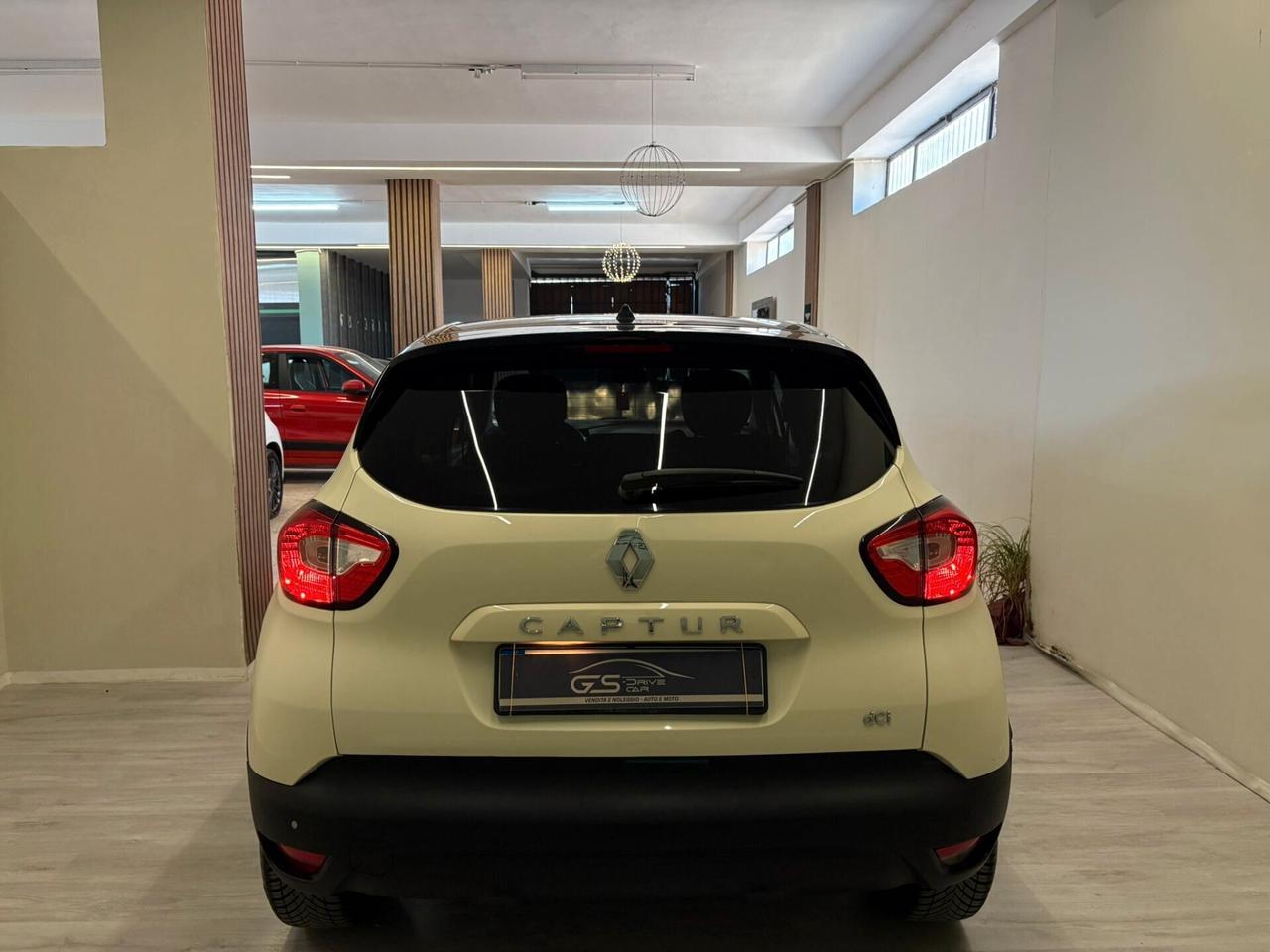 Renault Captur 1.500cc dCi 90cv Allestimento R-Link