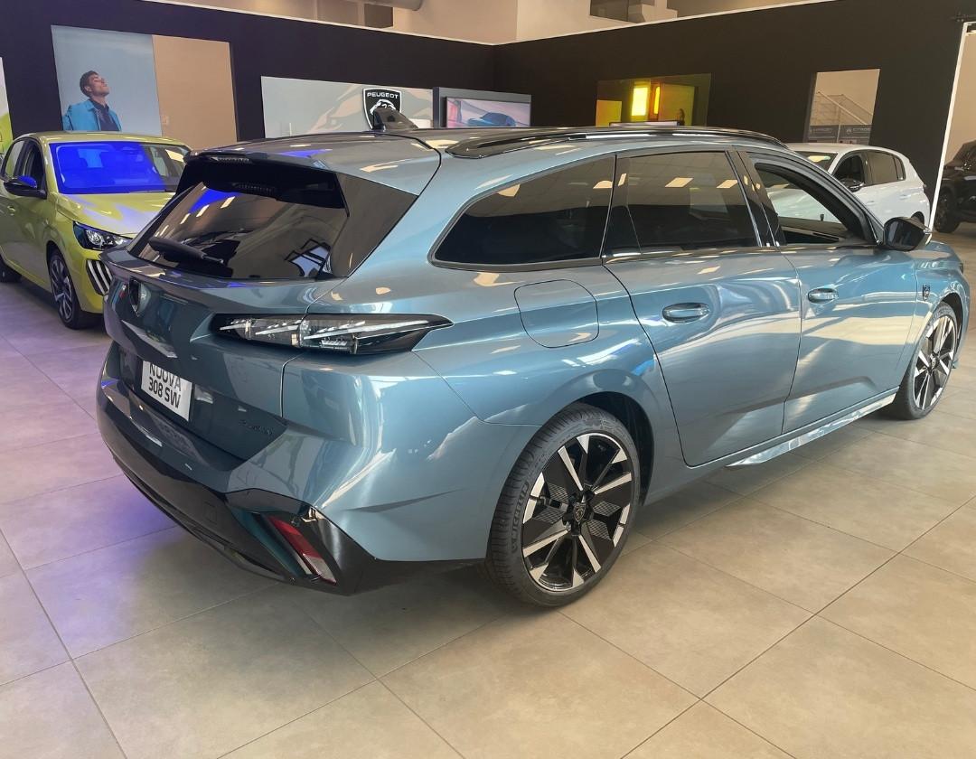 PEUGEOT New Peugeot 308 SW GT Plug-in Hybrid 195CV Automat