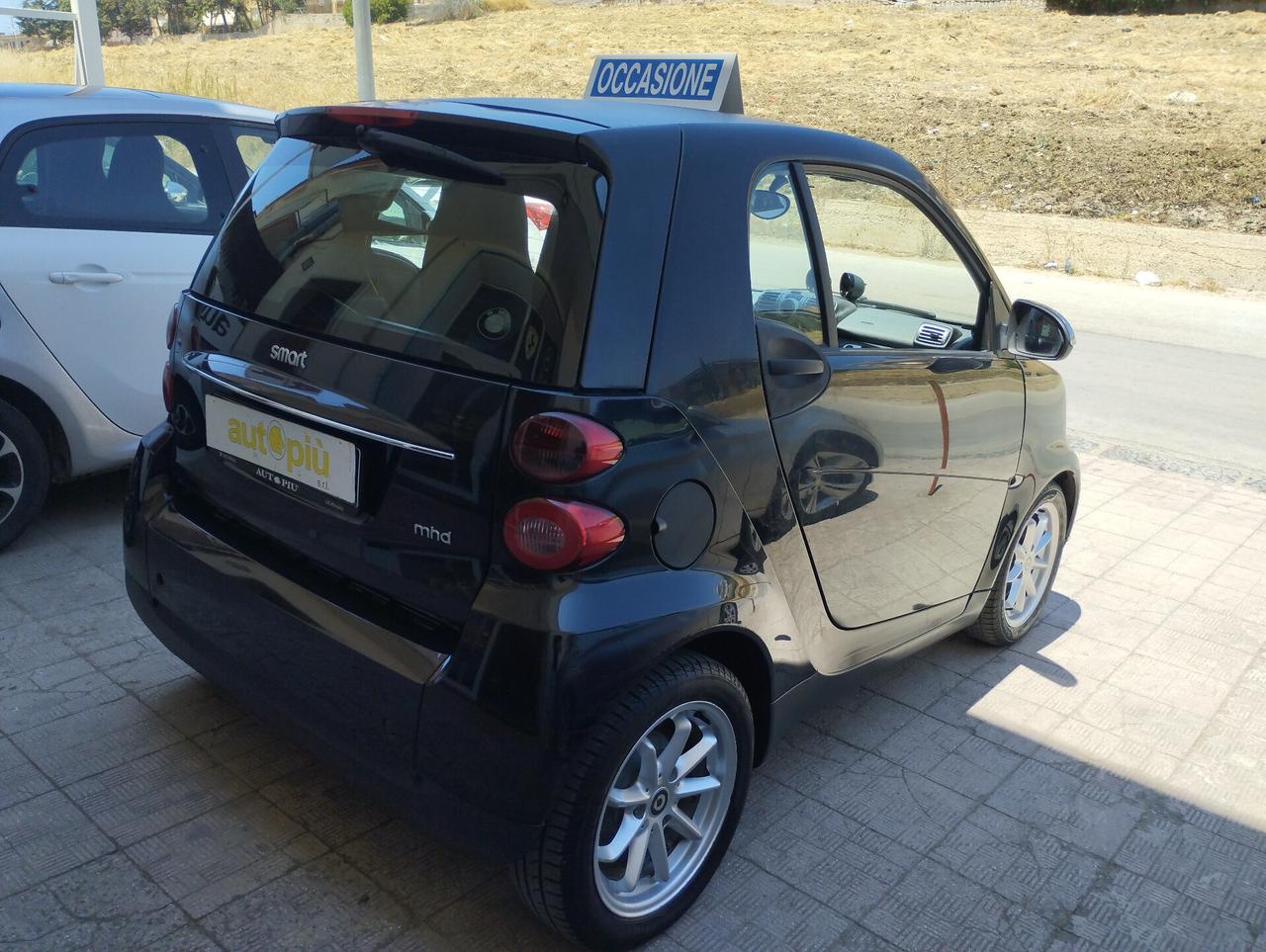 Smart ForTwo 1000 52 kW MHD coupé pure
