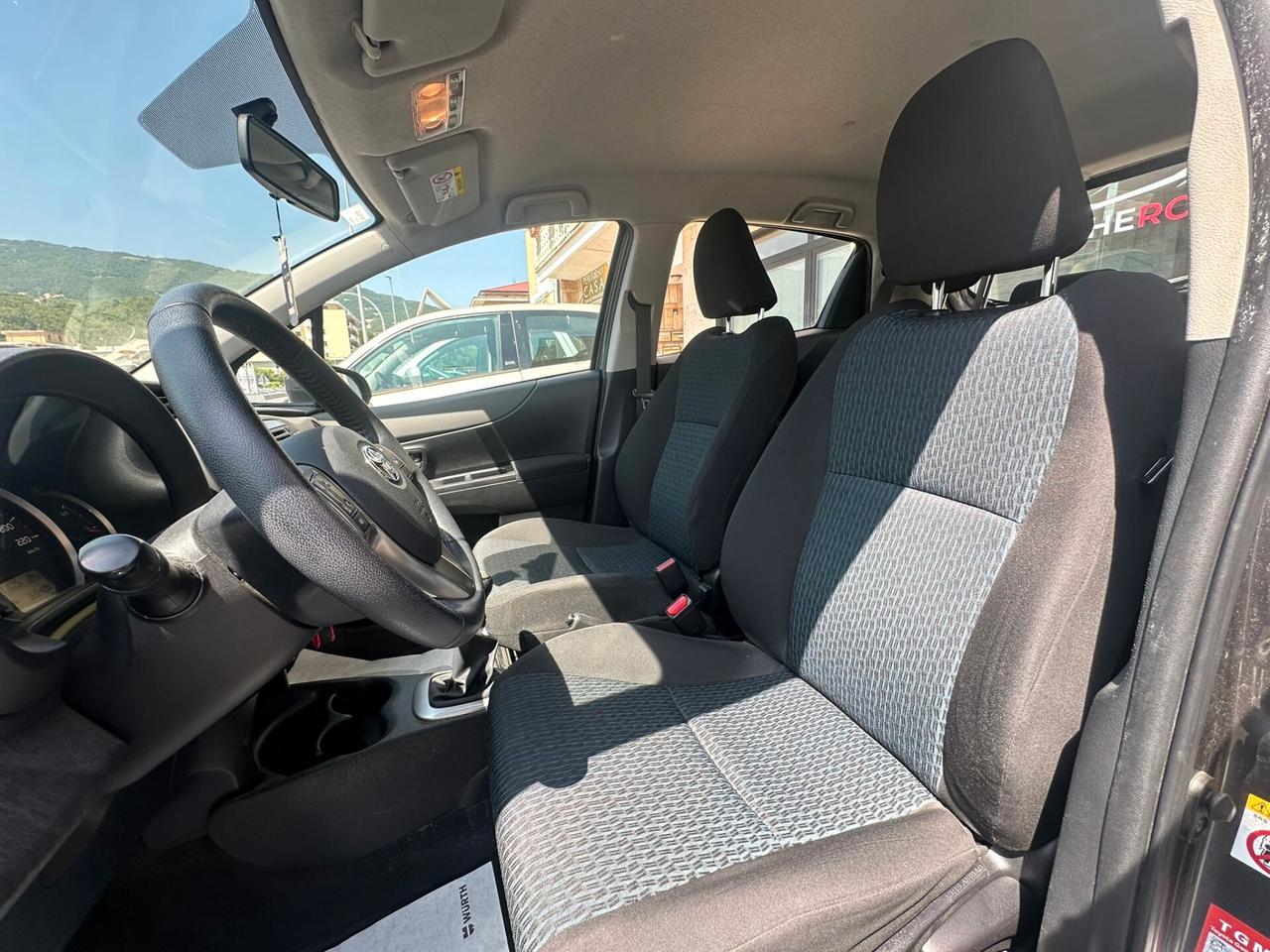 Toyota Yaris 1.0 5 porte Lounge