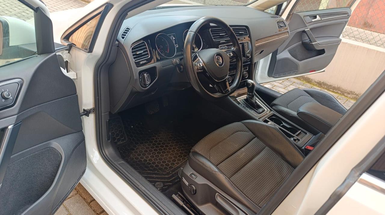 Volkswagen Golf Business 2.0 TDI DSG 5p. Highline BlueMotion Tech.