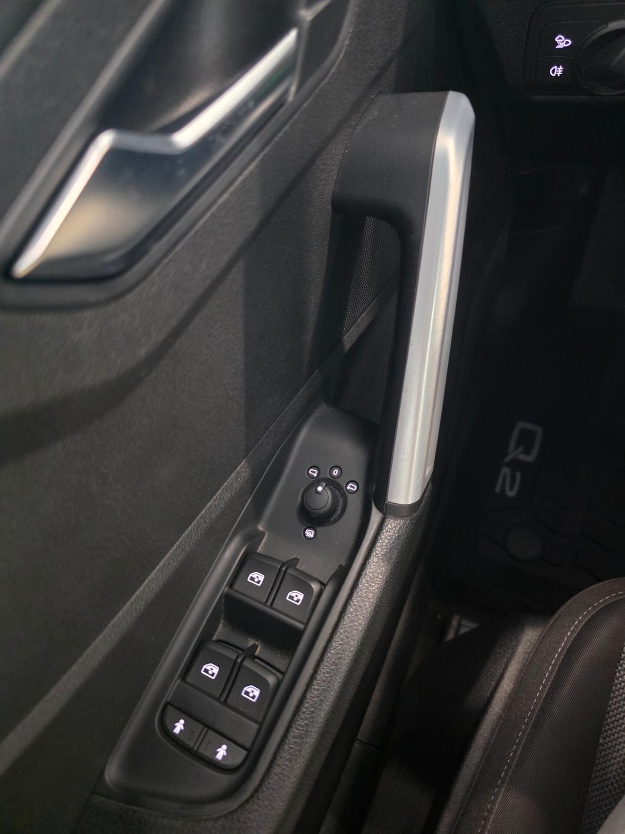 Audi Q2 30 TFSI Identity Black