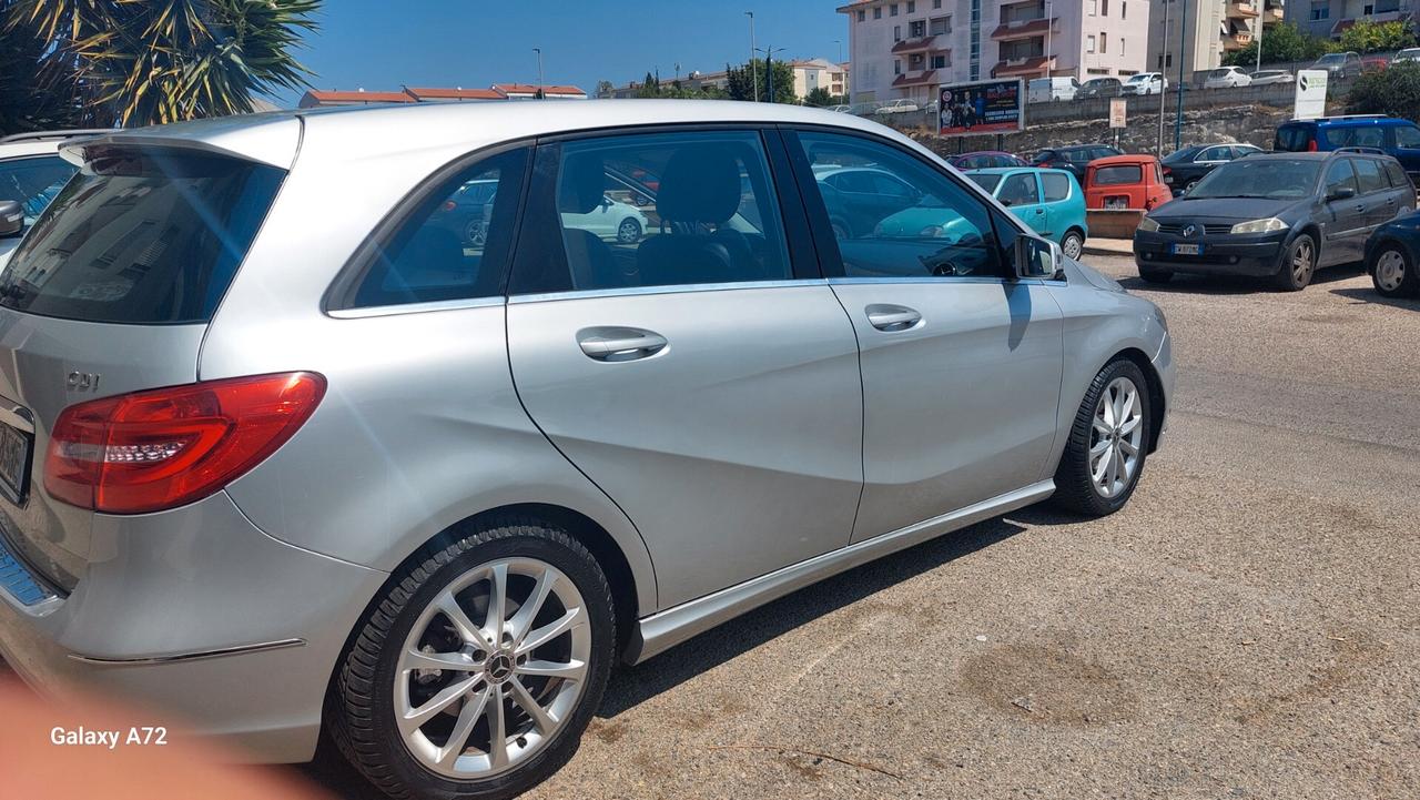 Mercedes-benz B 200 CDI BlueEFFICIENCY Premium