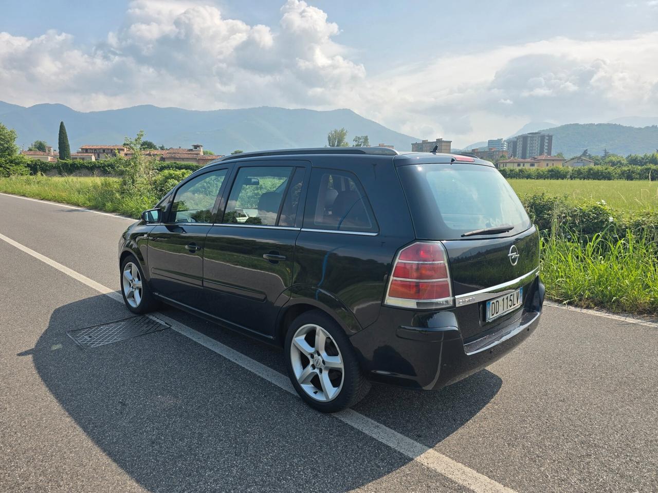 OPEL ZAFIRA 7 POSTI"OK PER NEOPATENTATI"