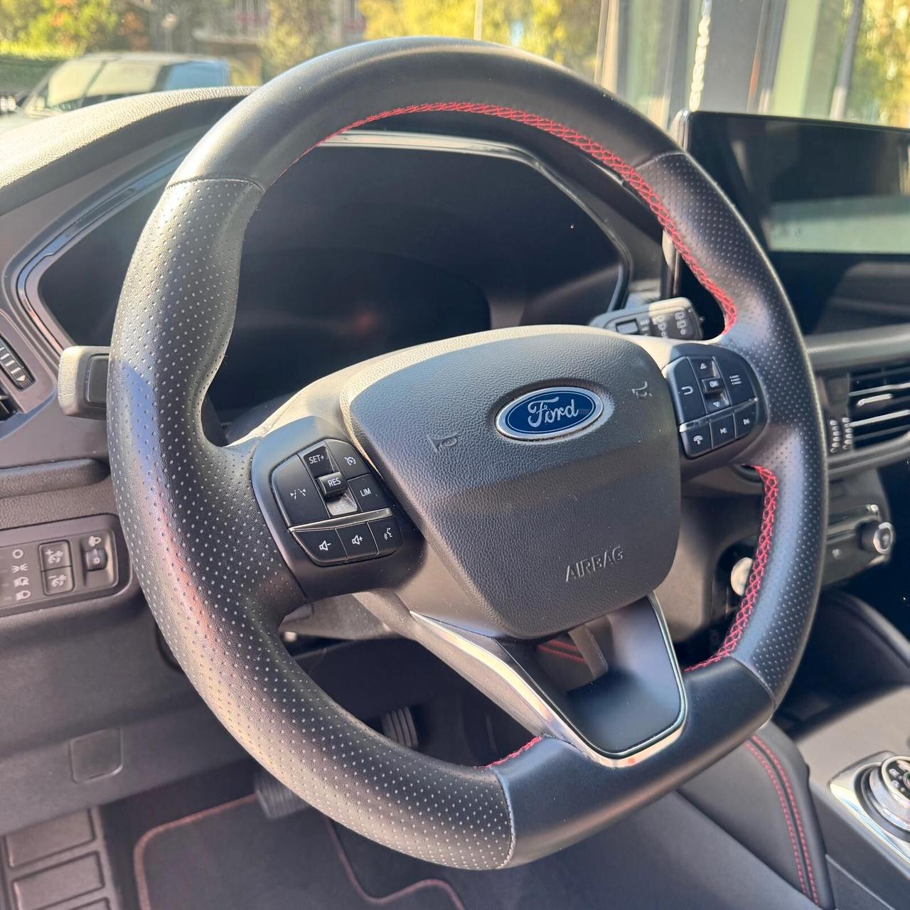Ford Kuga 2.5 Full Hybrid 180 CV CVT 2WD ST-Line