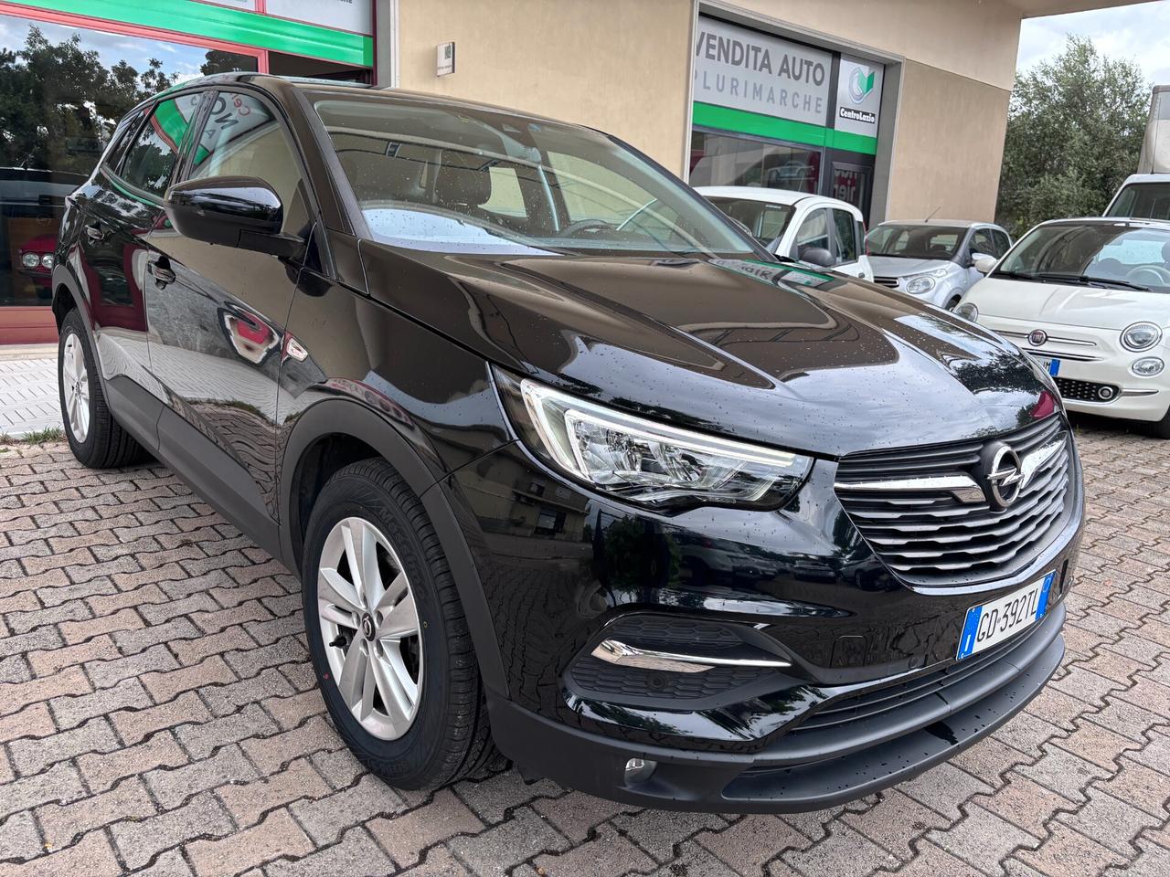 Opel Grandland X 1.5 diesel Ecotec Start&Stop aut. Business Ed.