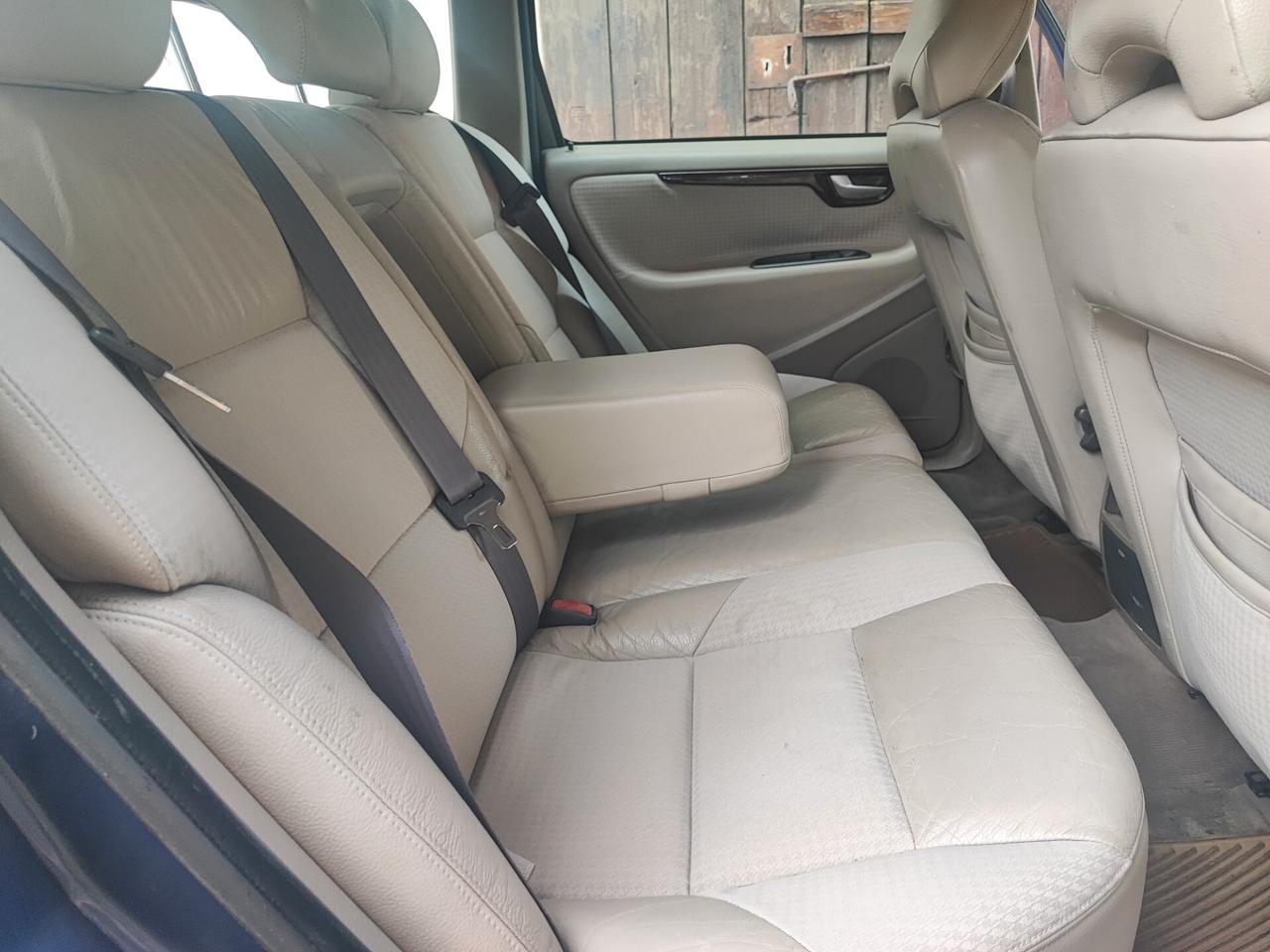 Volvo V70/XC70 2.4 b/GPL 170 CV storico lavori
