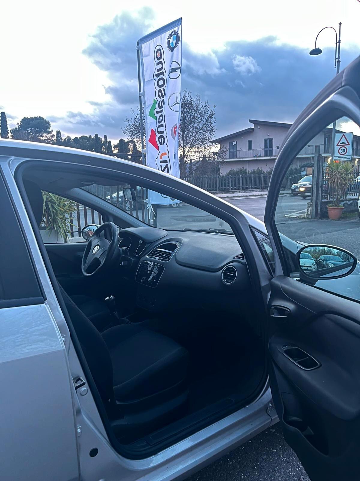 Fiat Punto 1.3 MJT II 75 CV 5 porte Street