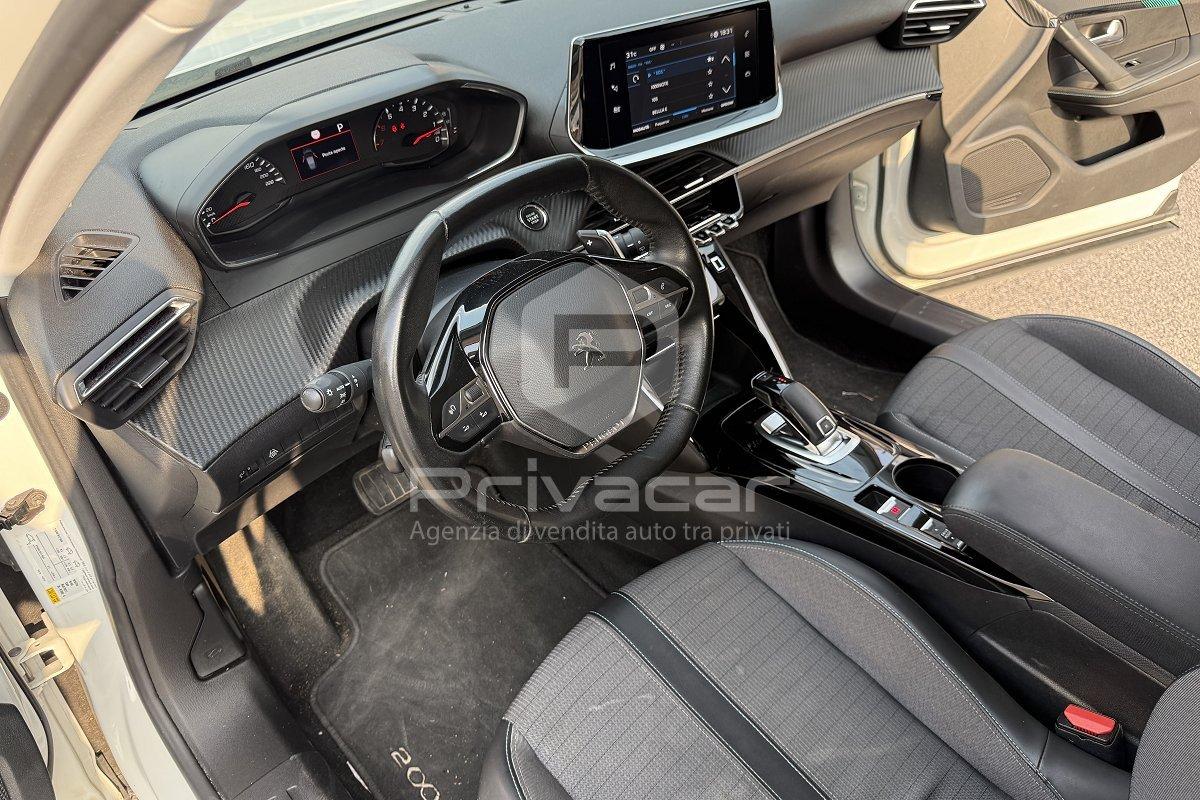 PEUGEOT 2008 BlueHDi 130 S&S EAT8 Allure