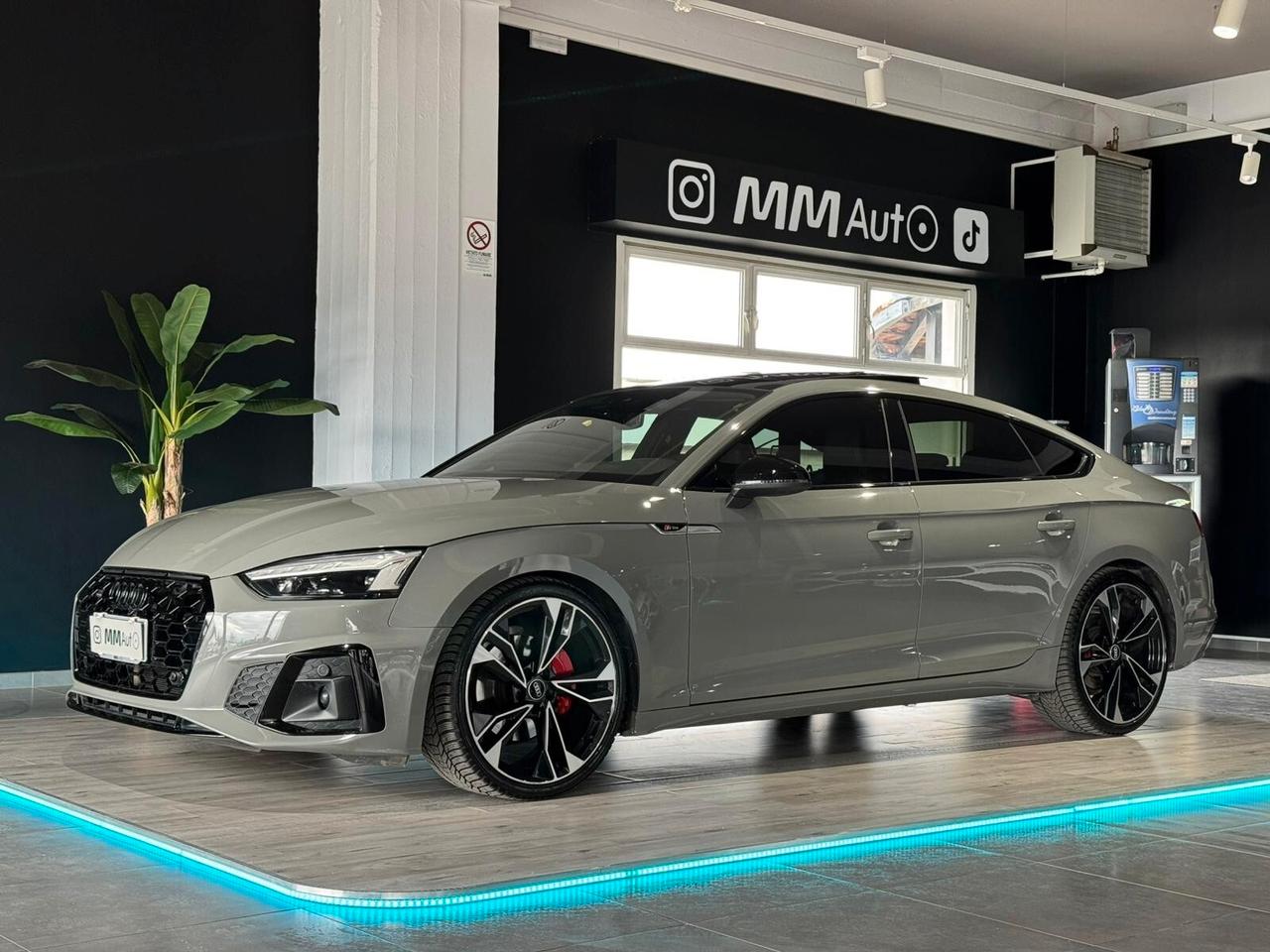 Audi A5 SPB 40 TDI quattro S tronic S-Line Identity Black