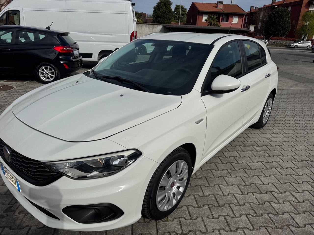 Fiat Tipo 1.4 5 porte Easy Euro 6b