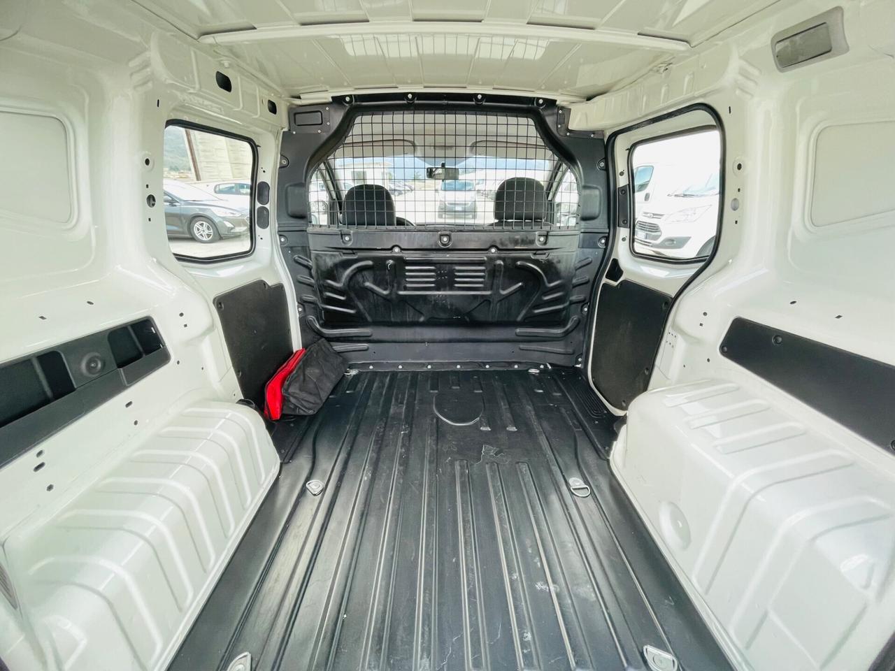 Fiat Fiorino 1.3 MJT 95CV Cargo SX