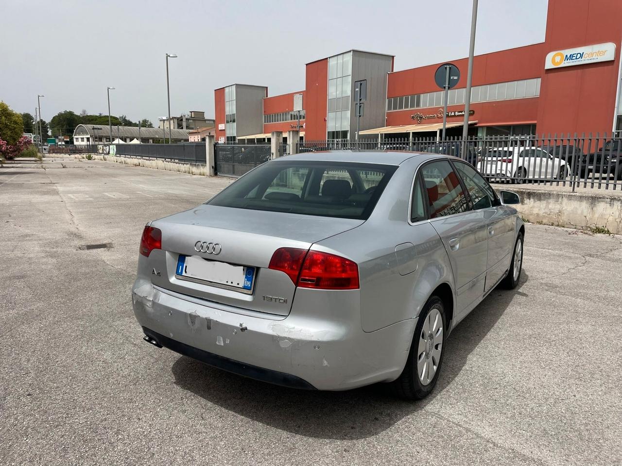 AUDI A4 1.9 TDI BERLINA 2006 12 MESI DI GARANZIA