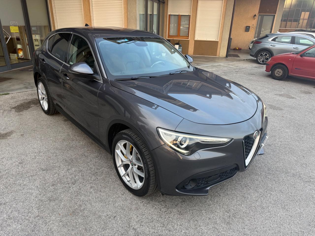 Alfa Romeo Stelvio 2.2 Turbodiesel 210 CV AT8 Q4 Business