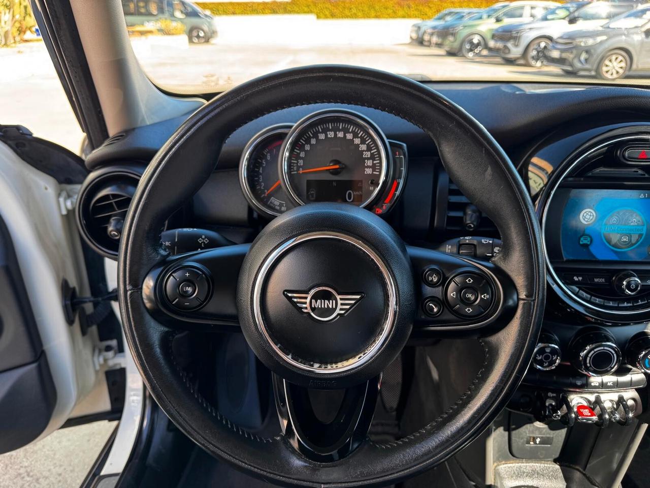 MINI COOPER 1.5 BENZINA 6 MARCE MANUALE