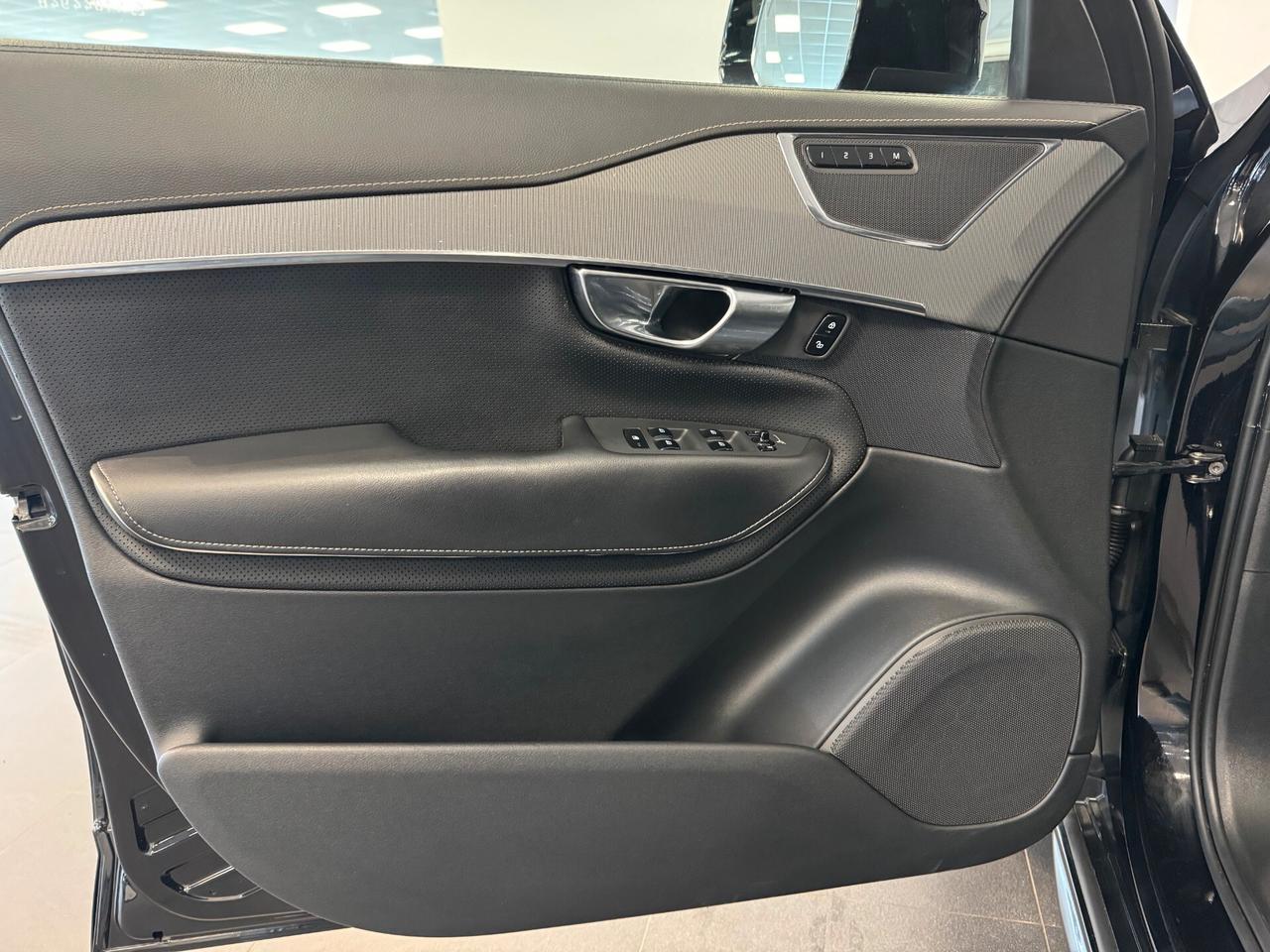 Volvo XC 90 XC90 B5 (d) AWD automatico Plus Dark R DESIGN TETTO