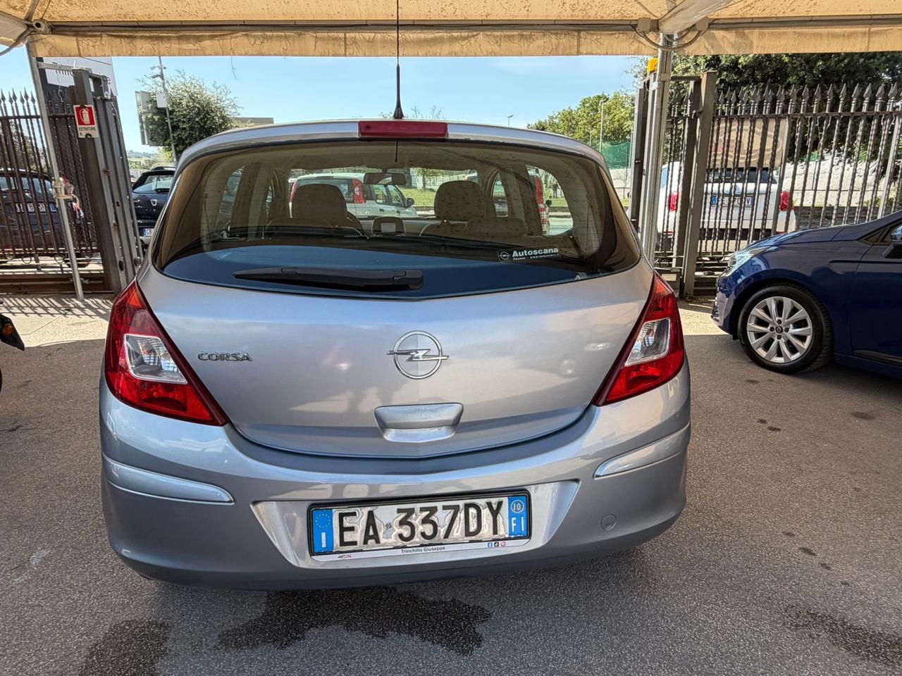 Opel Corsa 1.4 16V 5 porte Cosmo