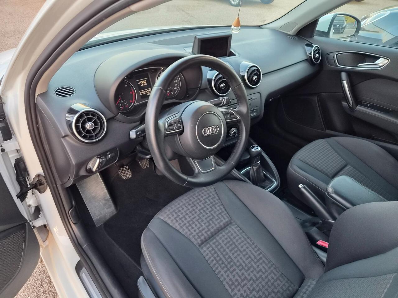 Audi A1 SPB 1.6 TDI 105 CV Ambition