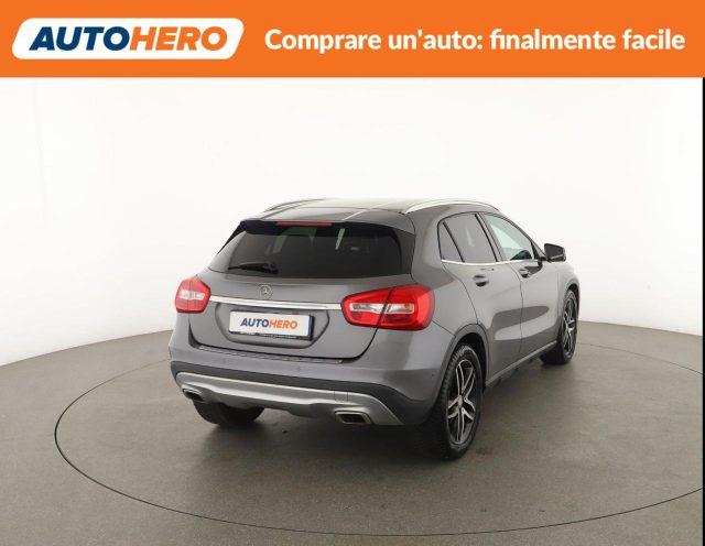 MERCEDES-BENZ GLA 200 d Automatic Sport