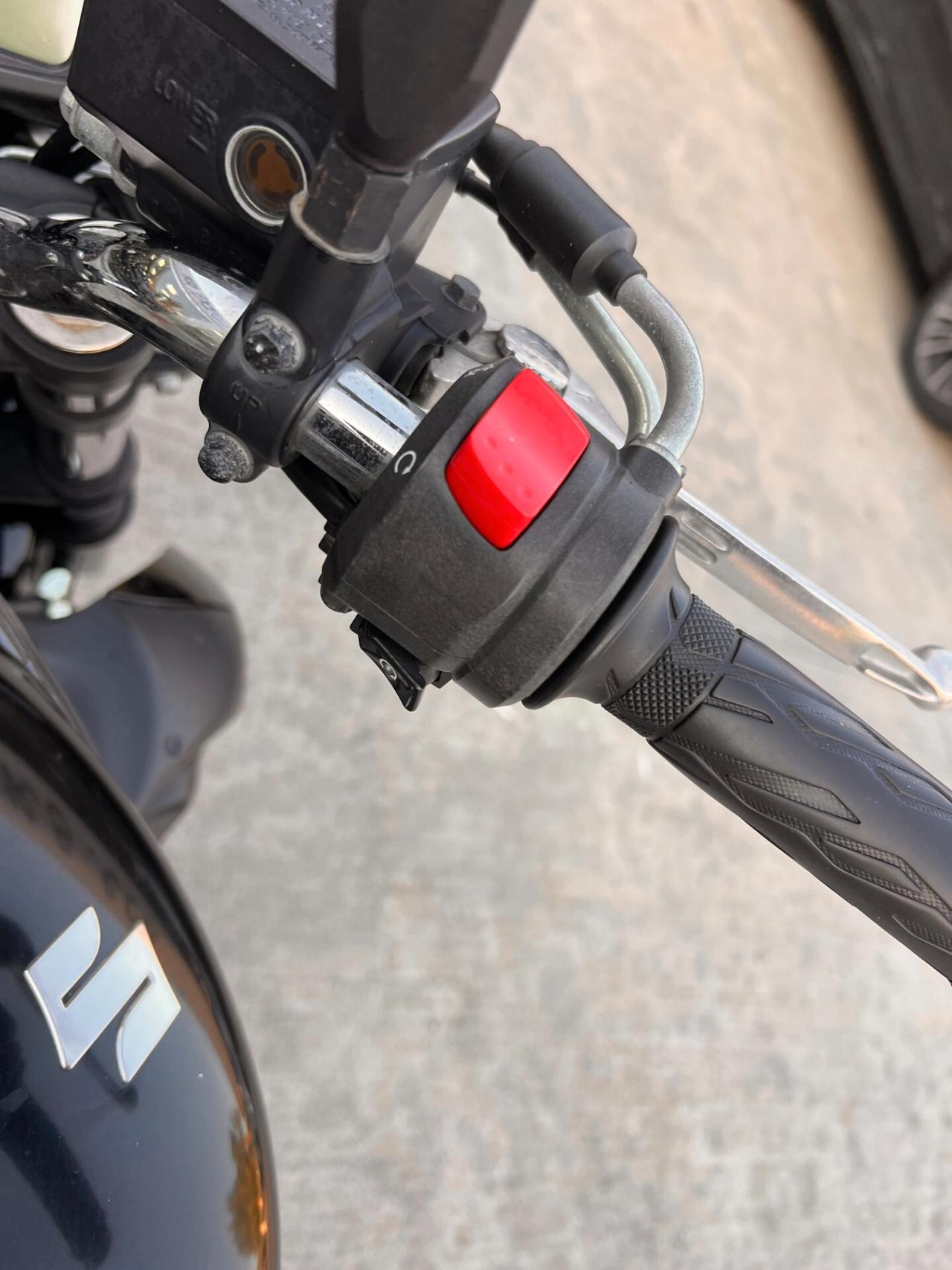 Suzuki Gladius 650 SPORT super prezzo