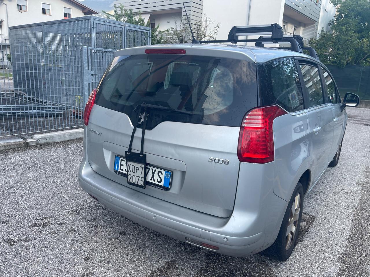 Peugeot 5008 1.6 HDi 112CV Business 7 POSTI