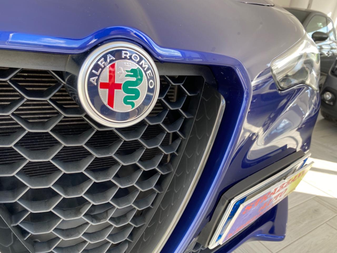 Alfa Romeo Stelvio 2.2TurboD Q4 SPRINT R20/BLACK2021
