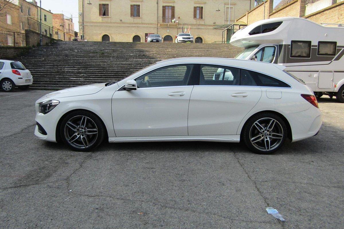 MERCEDES CLA 220 d Automatic 4Matic Shooting Brake Premium