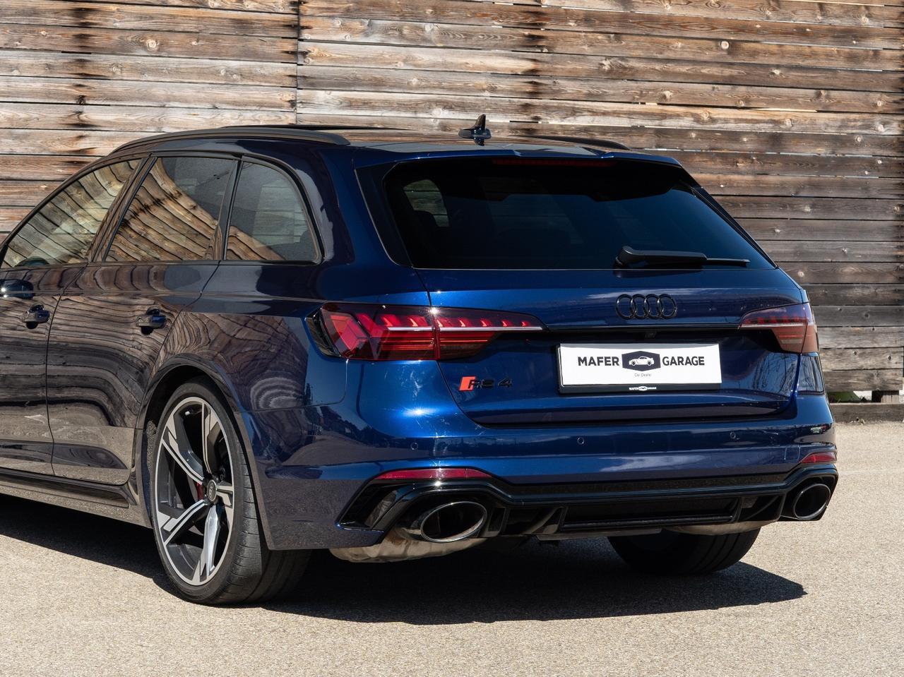 Audi A4 RS 4 Avant