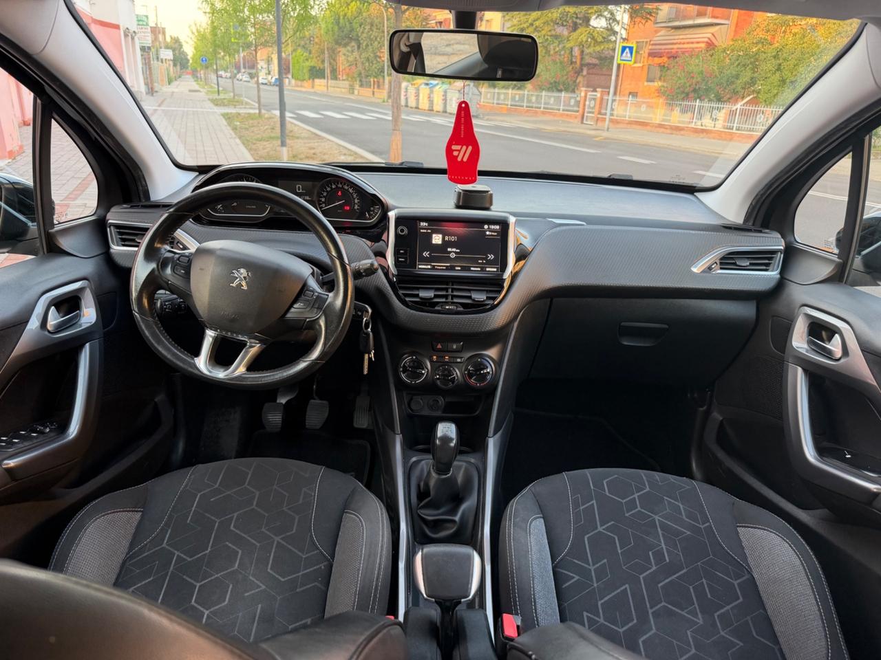 Peugeot 2008 PureTech 82 Allure