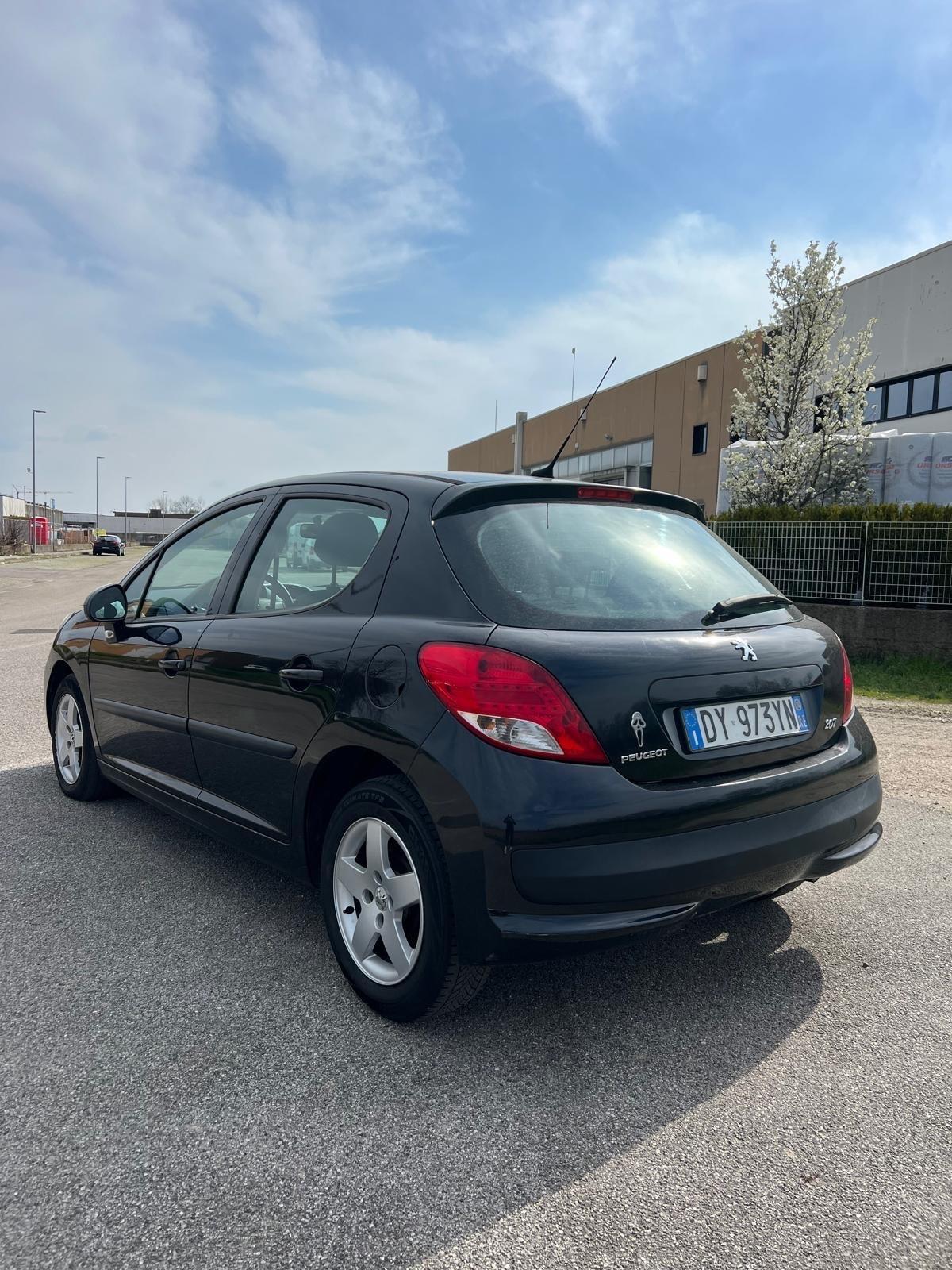 Peugeot 207 1.4 8V 75CV 5p. Energie Sport ECO GPL