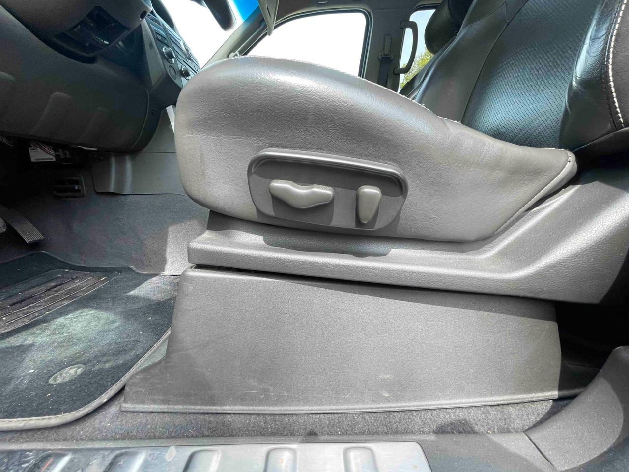 Nissan Pathfinder 2.5 dCi LE anno 2014 TETTO APRIBILE 7 POSTI UNICOPROPRIETARIO
