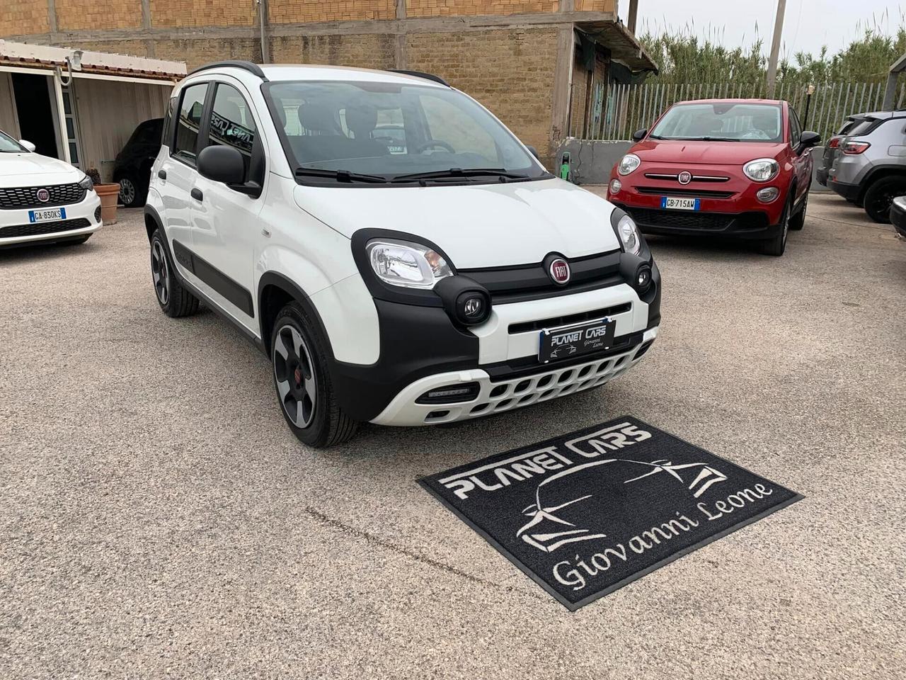 Fiat Panda 1.0 Hybrid City Cross full