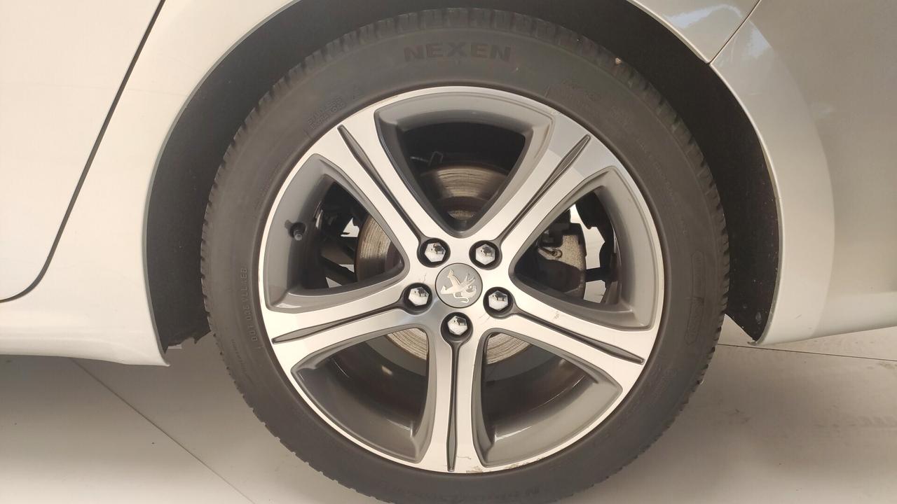 Peugeot 508 BlueHDi 180 EAT6 S&S Feline