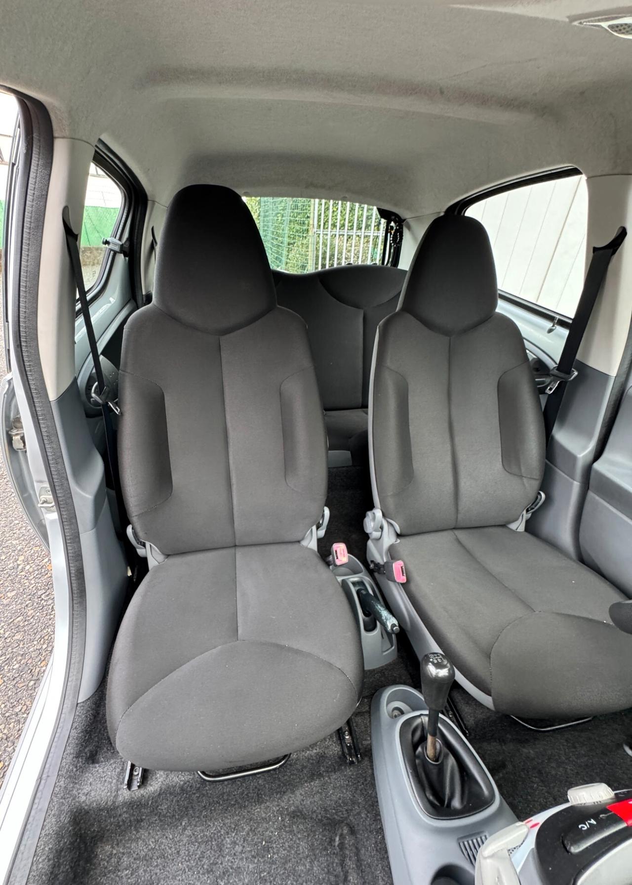 Toyota Aygo 1.0 50kW Benz 5p *67.000 km*UNICO proprietario*