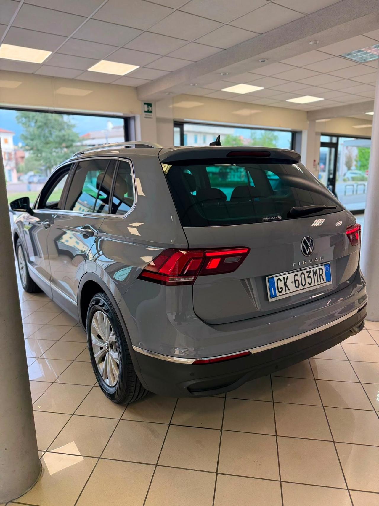 Volkswagen Tiguan 2.0 TDI 150 CV SCR DSG Life - IVA ESPOSTA
