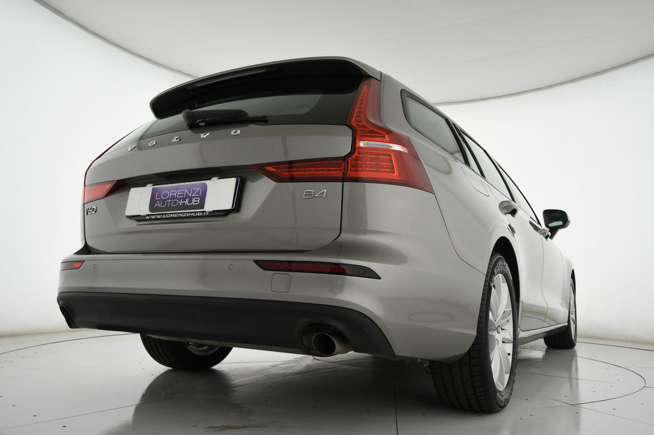 VOLVO V60 2.0 b4 Momentum Business auto NEOPATENTATI+C17"