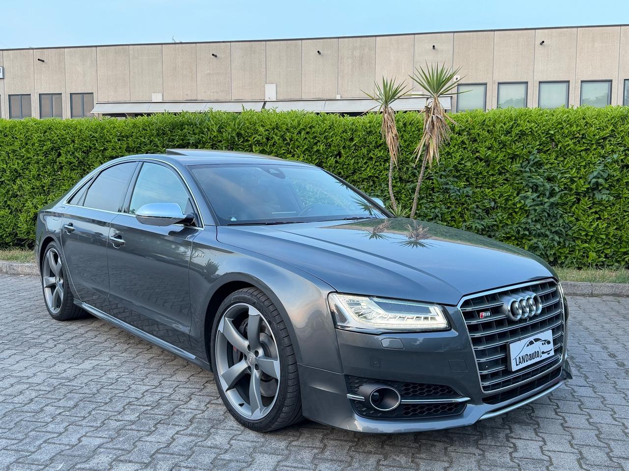 Audi S8 4.0 V8T BITURBO - FULL OPT - TAGLIANDATA -