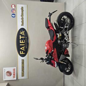 Ducati Streetfighter V2 - 2025