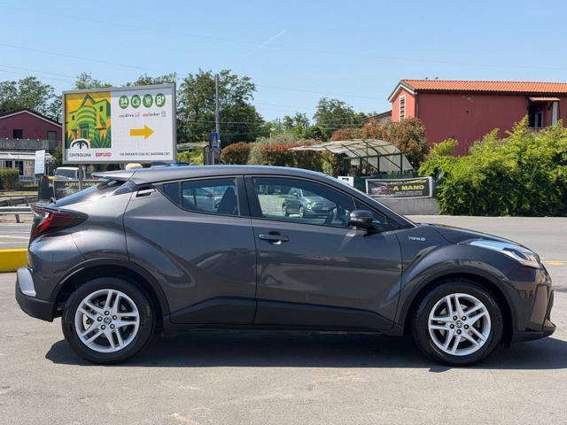 TOYOTA C-HR 1.8 Hybrid E-CVT Business