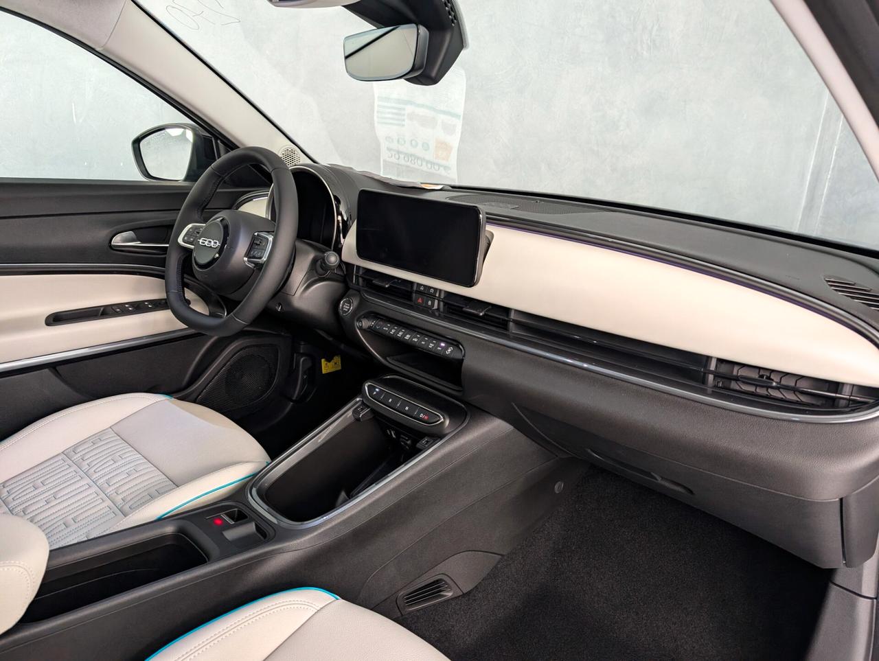 Fiat 600 Hybrid 100 CV DCT MHEV La Prima