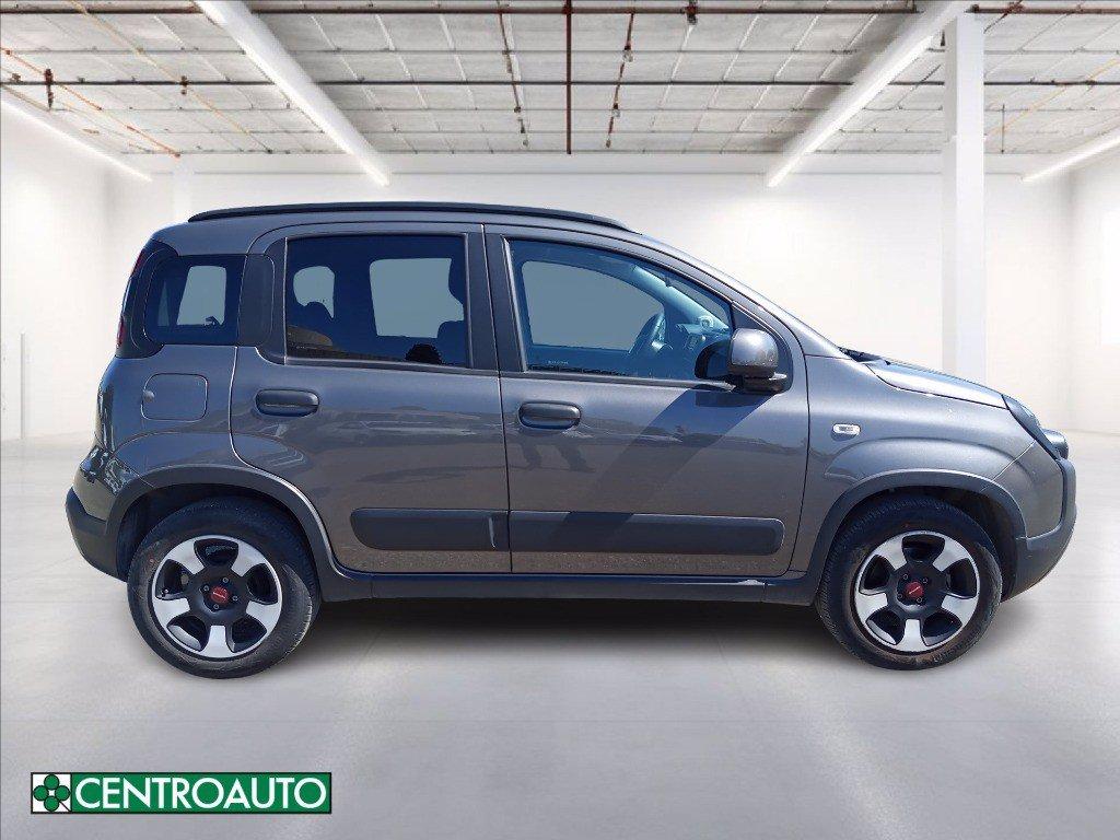FIAT Panda 1.0 firefly hybrid City Cross s&s 70cv 5p.ti del 2023