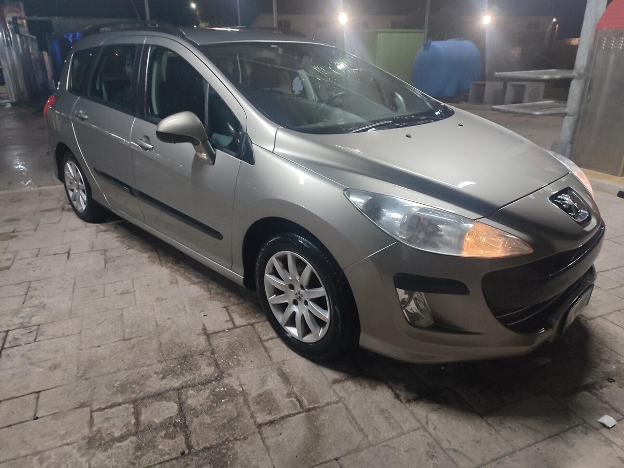 Peugeot 308 1.6 HDi 90CV SW Premium Mix