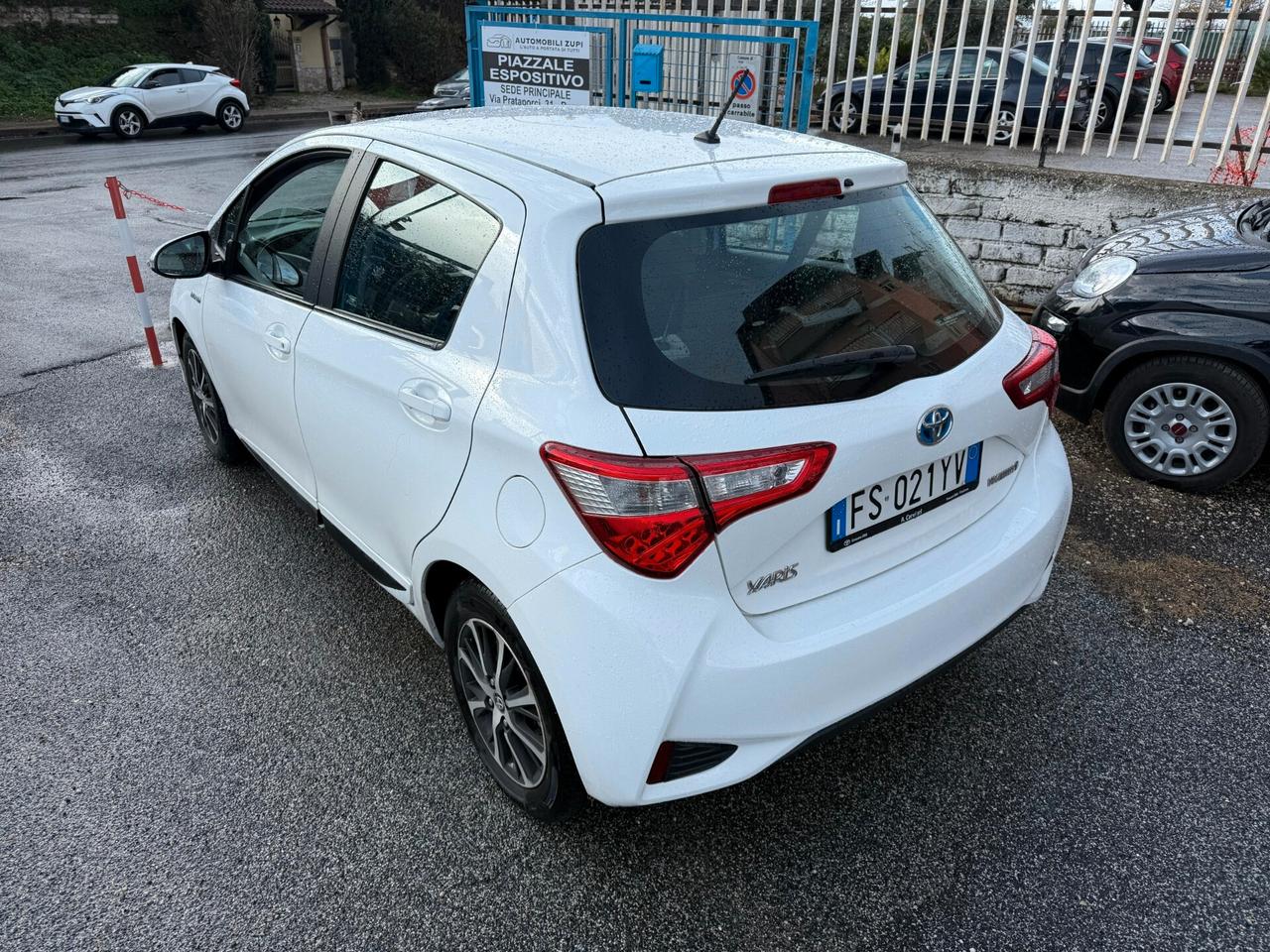 Toyota Yaris Hybrid **UNICO PROPRIETARIO**