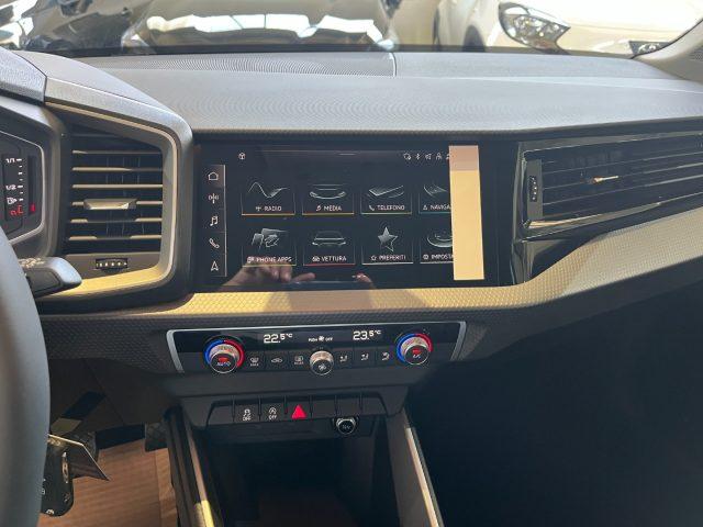 AUDI A1 SPB 30 TFSI Stronic S line edition "17 Sline/F.Led