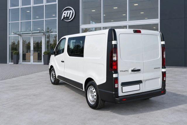 RENAULT Trafic L1H1 150 6 POSTI