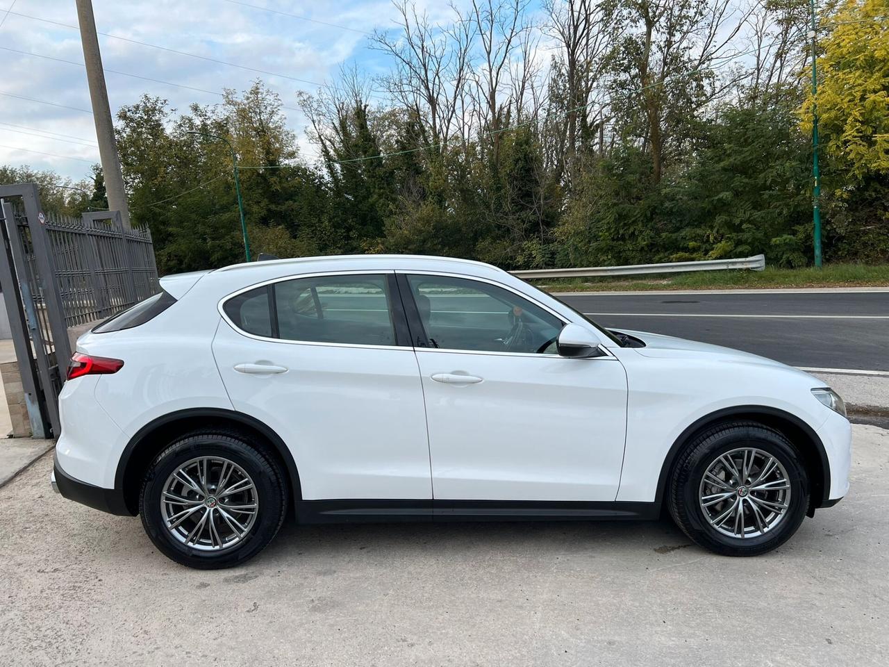 Alfa Romeo Stelvio 2.2 Turbodiesel 210 CV AT8 Q4 B-Tech TETTO APRIBILE