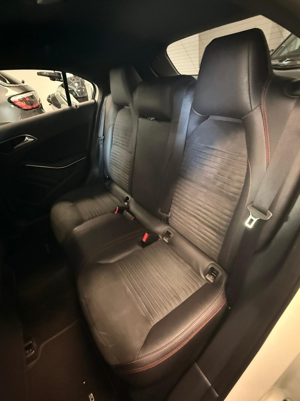 Mercedes-benz A 180 d 110Cv Premium AMG